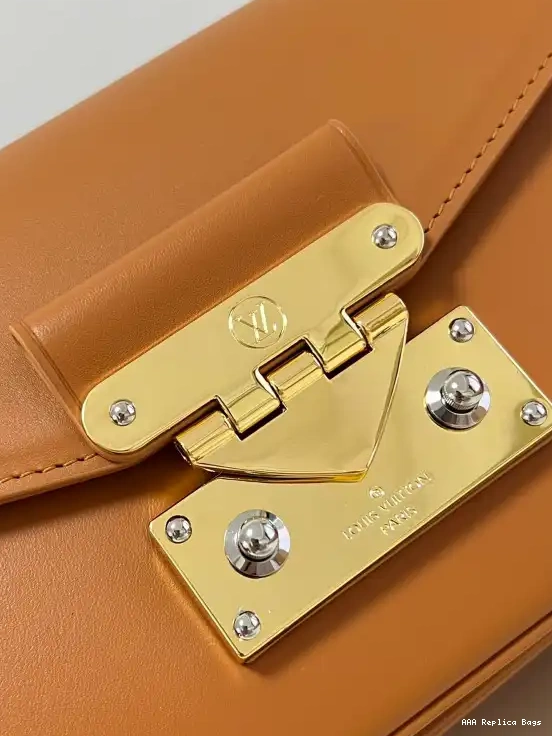 Aaa replica ru Vuitton Louis SWING 0623
